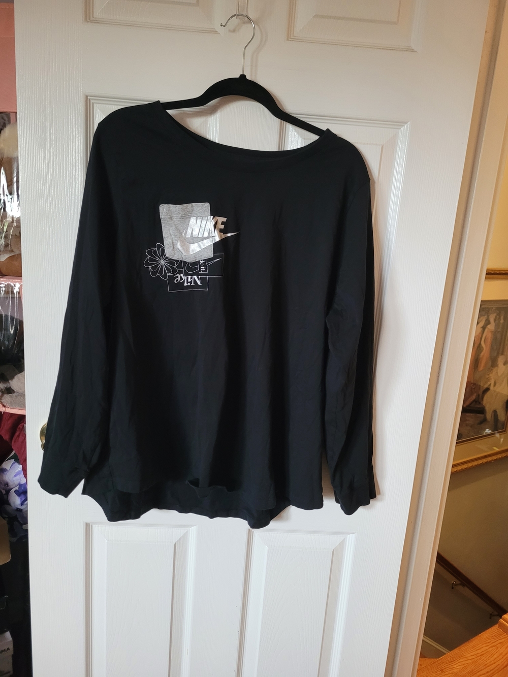 Nike Black Long-Sleeve Tee with White Graphic